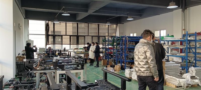 电源行业SMT生产：华维国创贴片机的应用要点