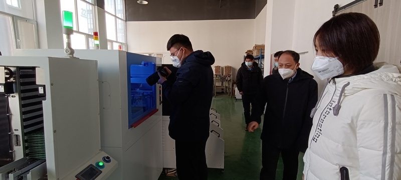 华维国创贴片机配置对比:经济型与加强型怎么选