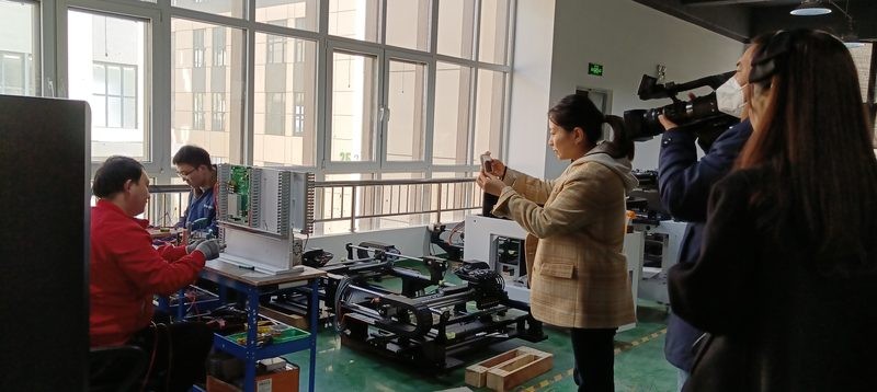 SMT车间班组管理：班前会与交接班怎么做